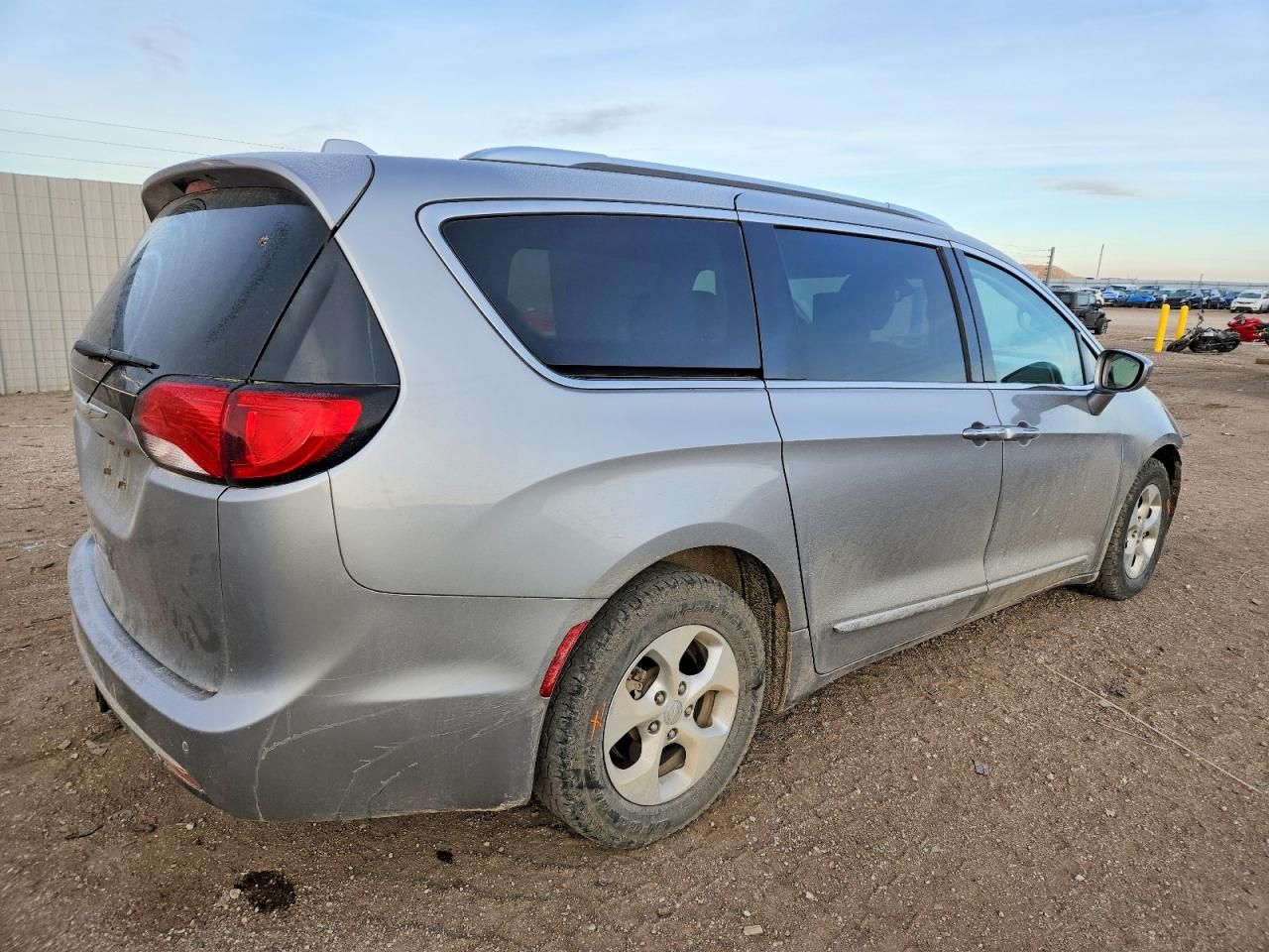 2017 Chrysler Pacifica Touring l Plus