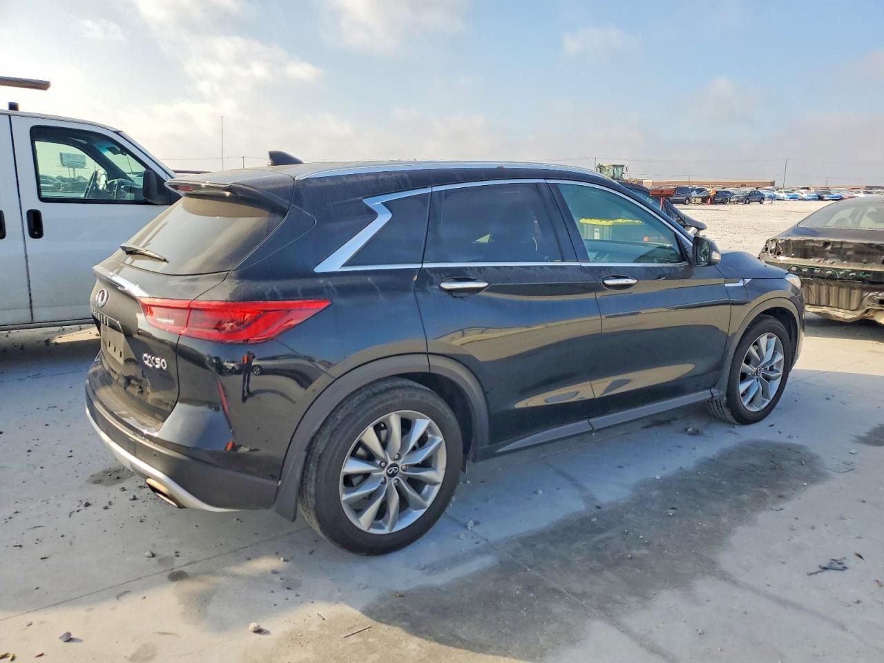 2020 Infinity Qx50 Base