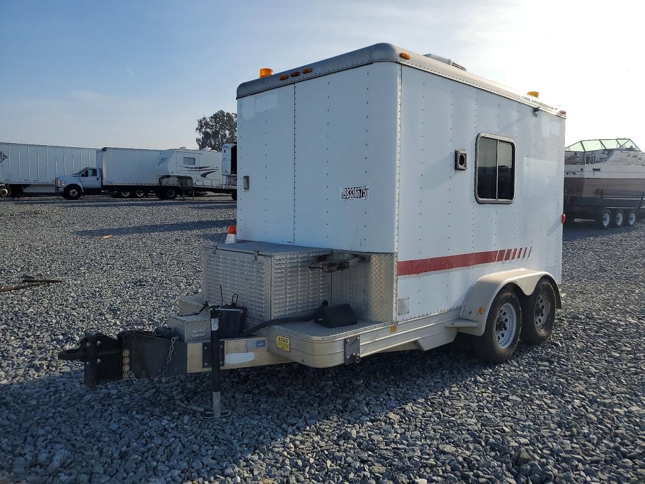 1999 Featherlite Mfg Inc 1999 Featherlite Fiber Optic Splcling Trailer