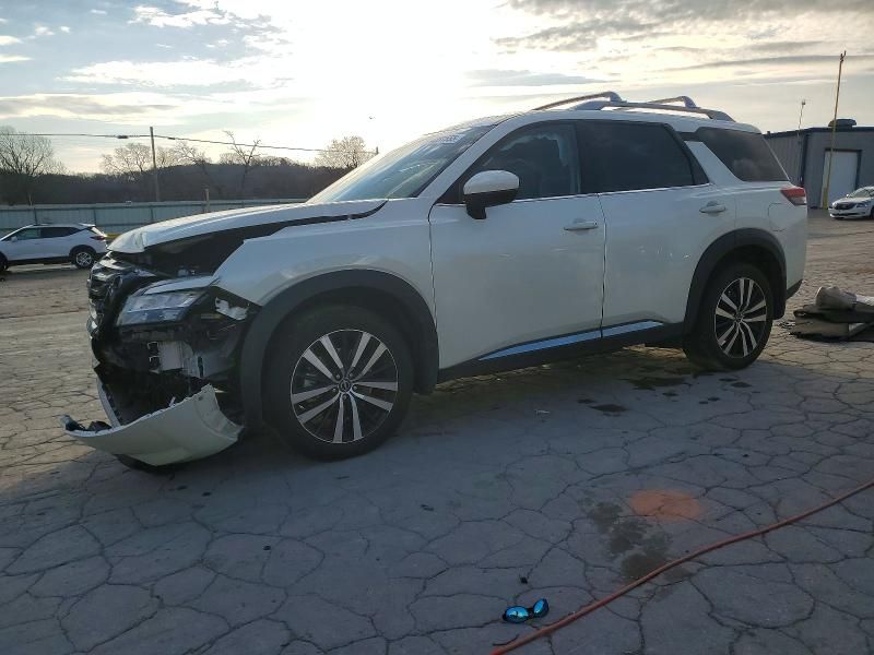 2024 Nissan Pathfinder Platinum