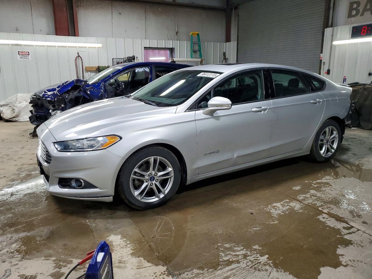 2016 Ford Fusion se Hybrid