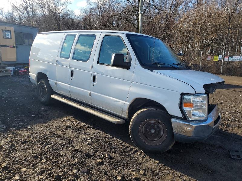 2013 Ford Econoline E250 van