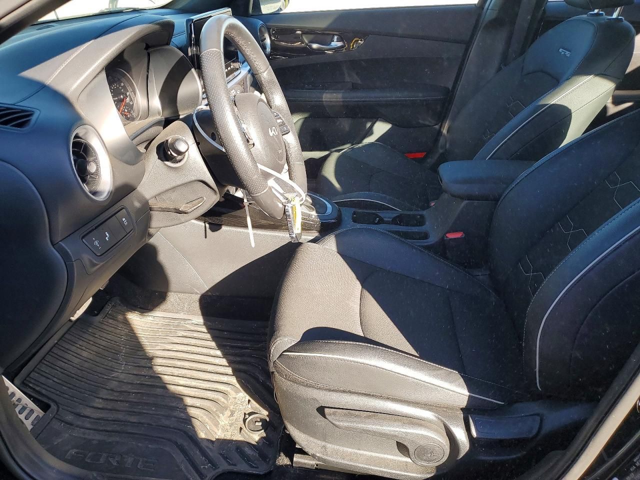 2024 KIA Forte gt Line