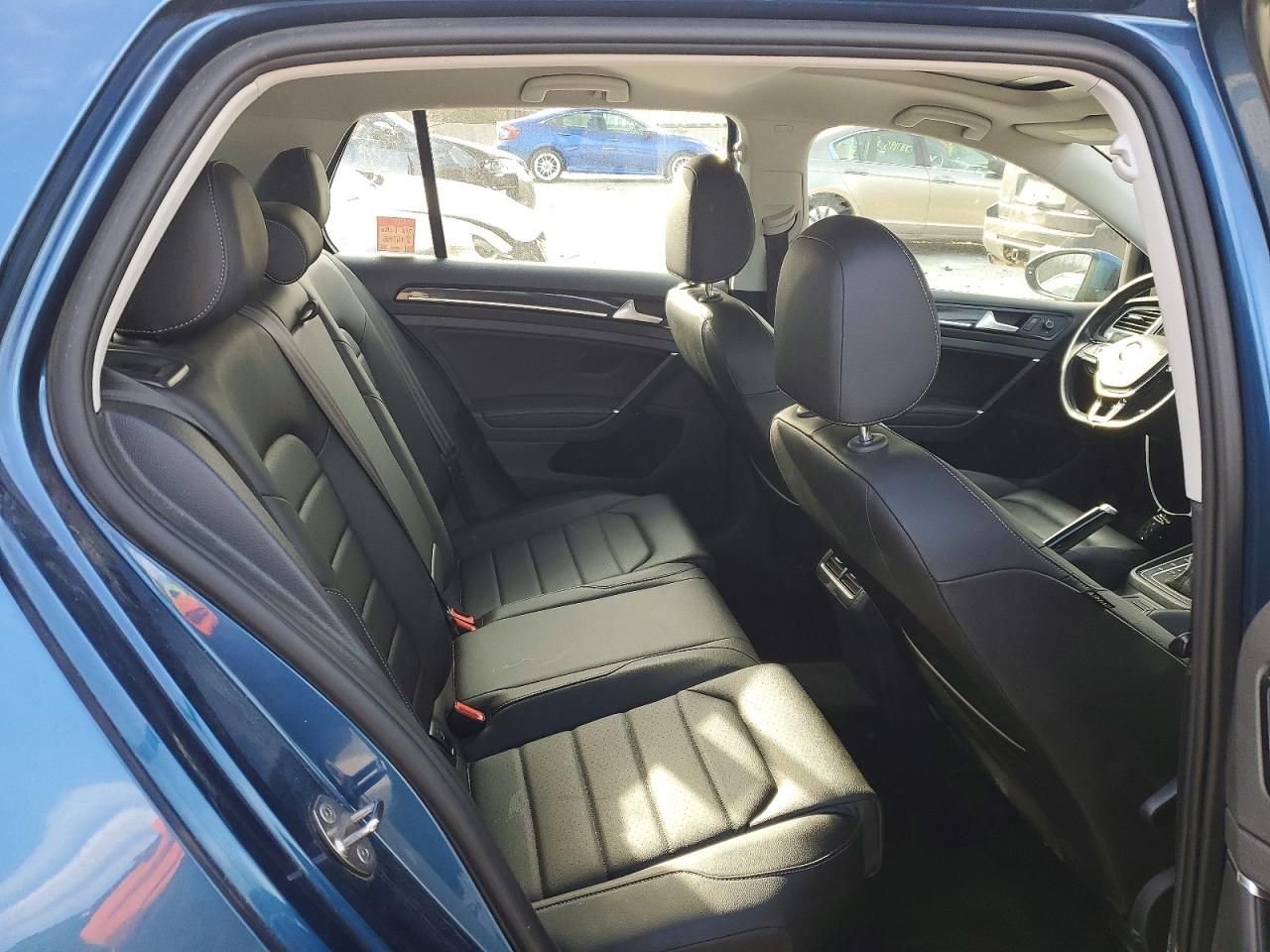 2017 Volkswagen Golf s