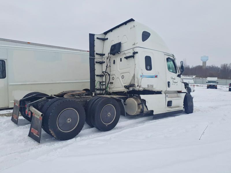 2023 Freightliner Cascadia 126 Semi Truck