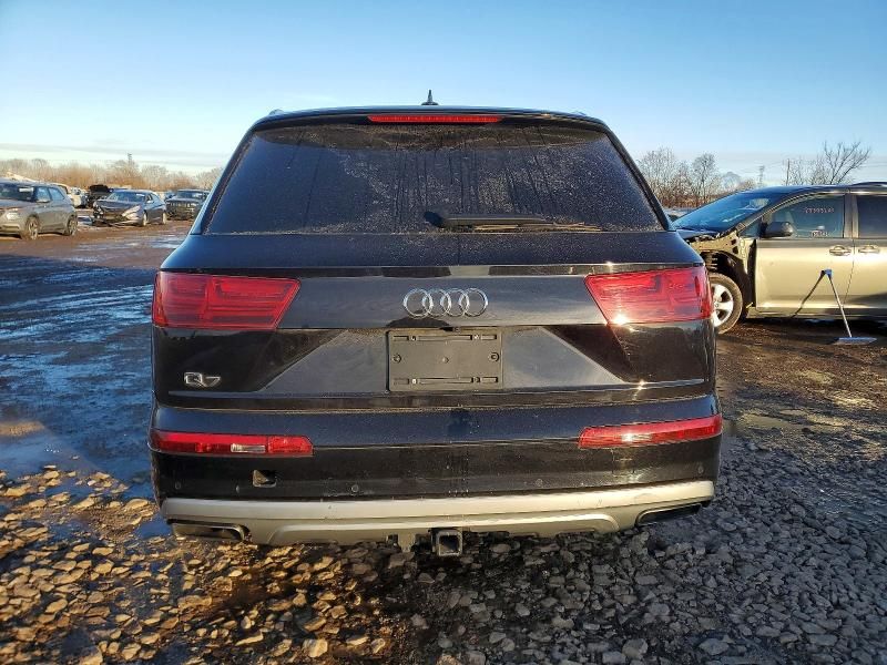 2019 Audi Q7 Prestige