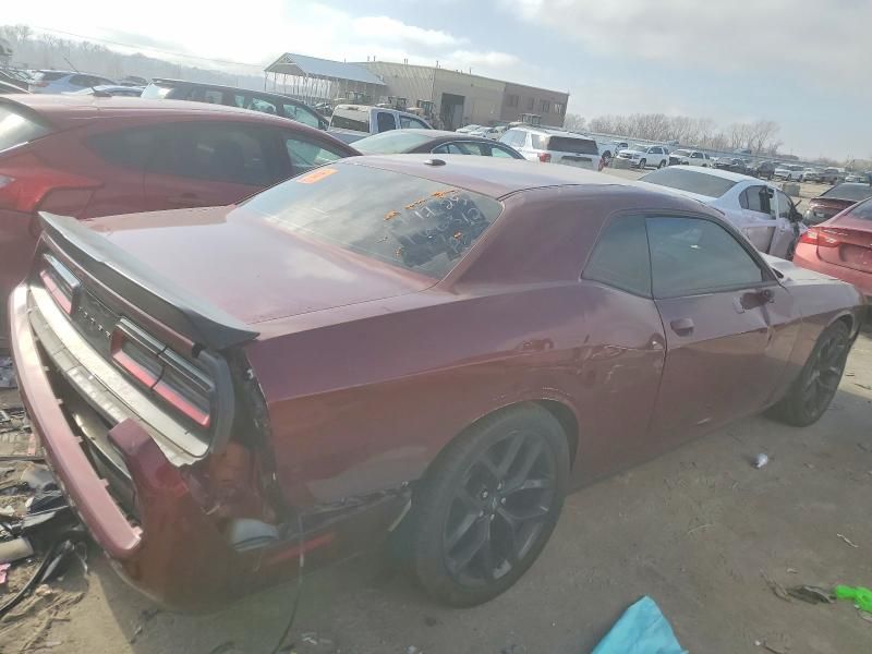 2022 Dodge Challenger sxt