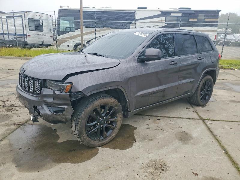 2020 Jeep Grand Cherokee Laredo