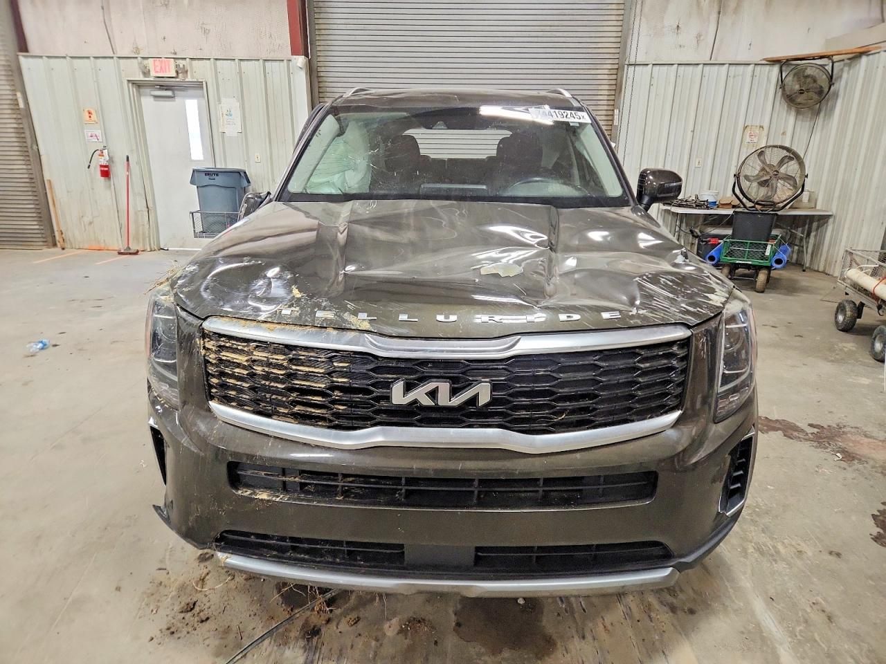 2022 KIA Telluride s