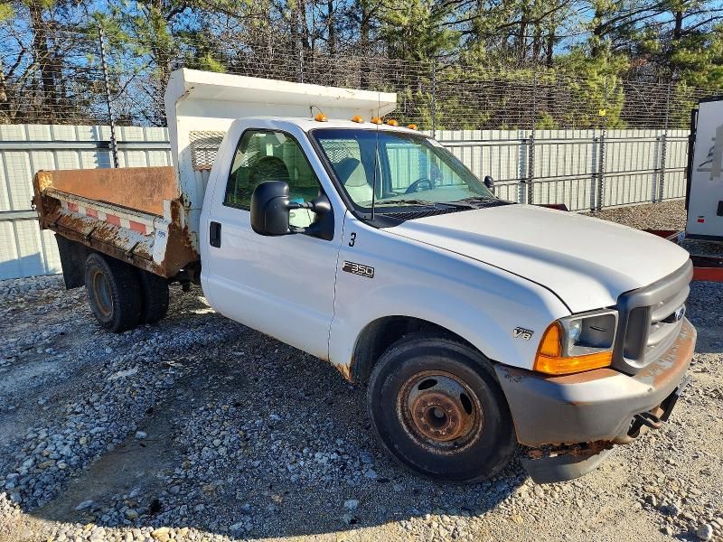 2001 Ford F350 Super Duty Dump Truck