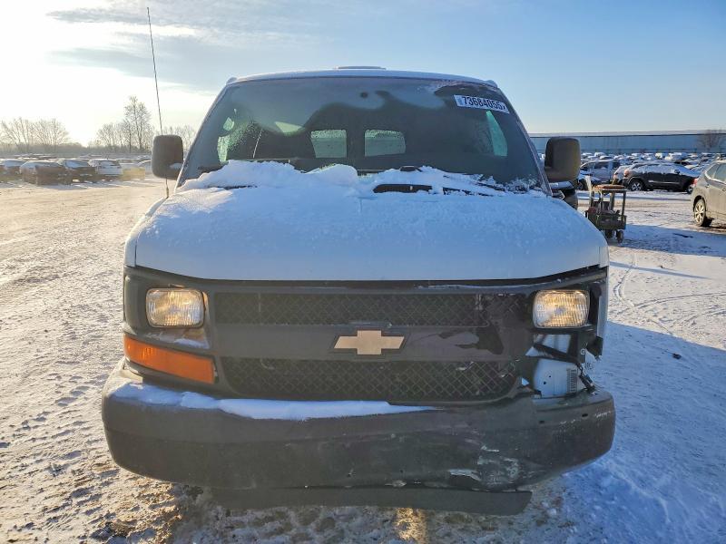 2014 Chevrolet Express G2500 Delivery van