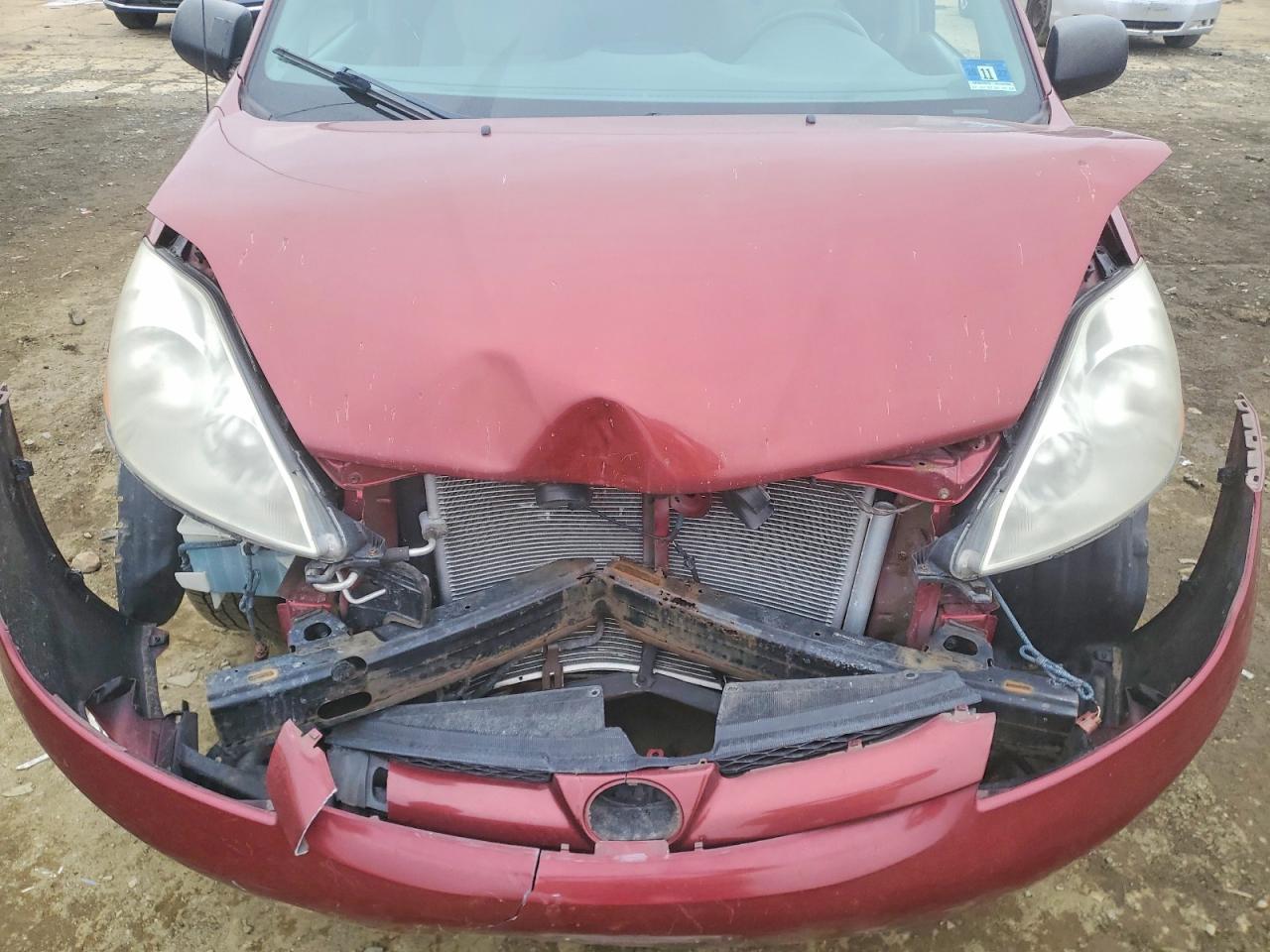 2010 Toyota Sienna ce