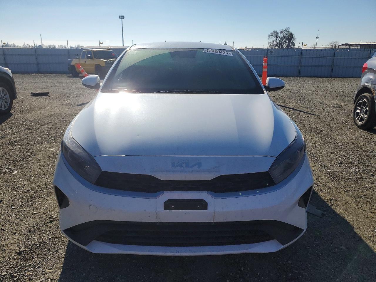 2024 KIA Forte lx