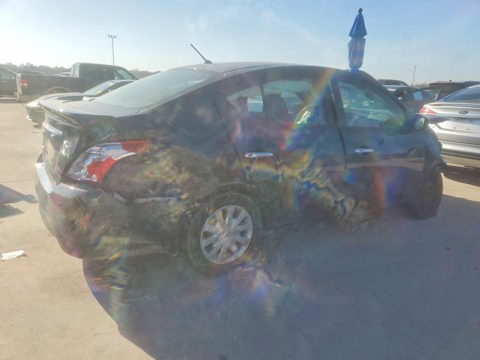 2017 Nissan Versa 1.6 s