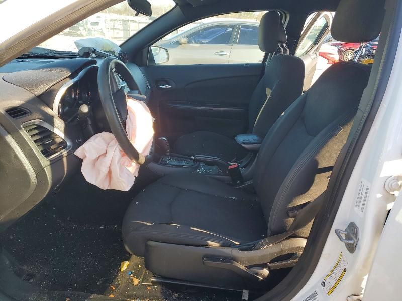 2014 Dodge Avenger se