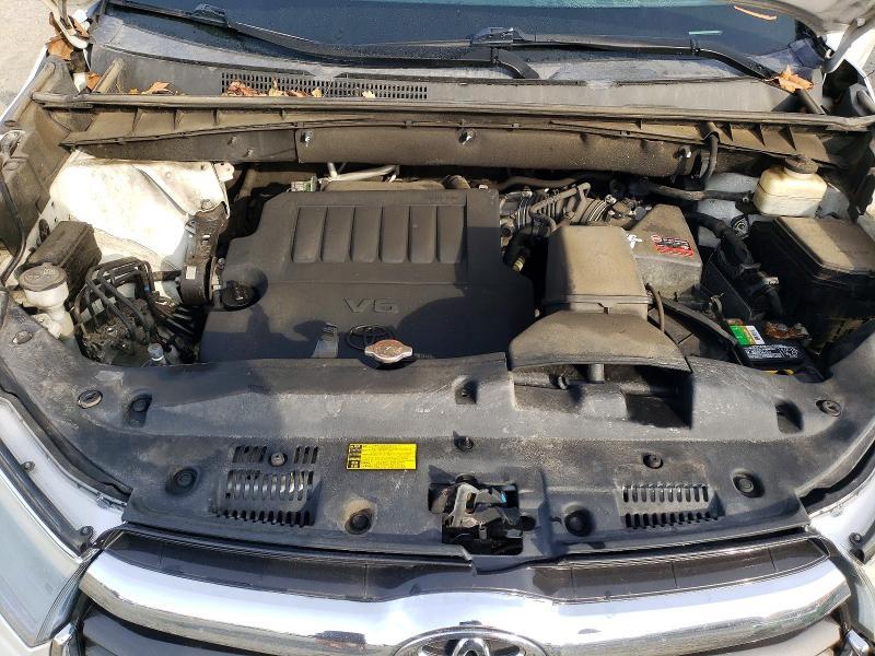 2016 Toyota Highlander le