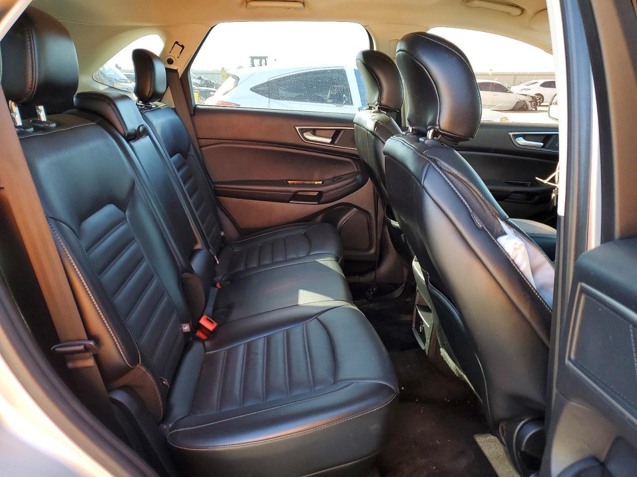 2017 Ford Edge sel