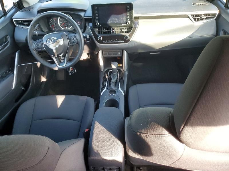 2022 Toyota Corolla Cross le