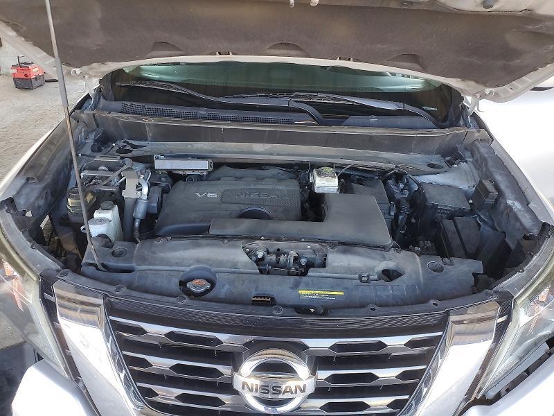 2017 Nissan Pathfinder s