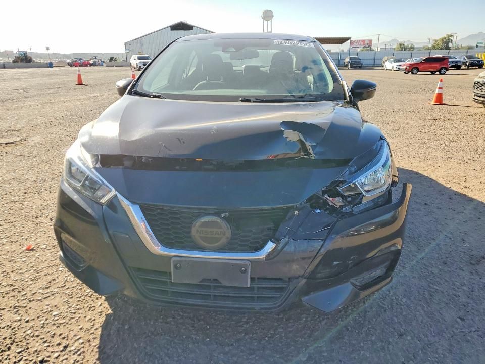 2021 Nissan Versa sv