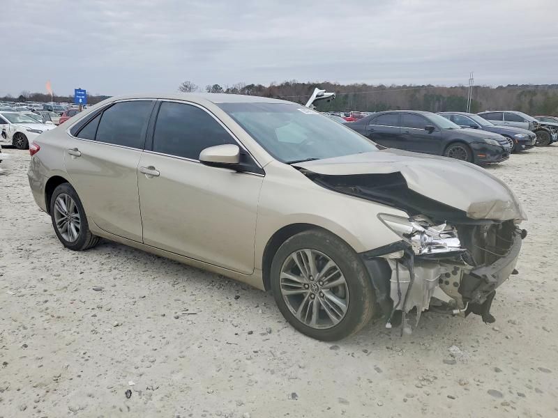 2015 Toyota Camry le
