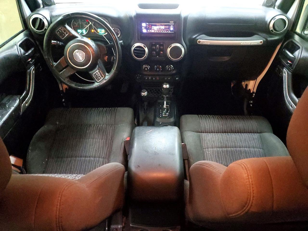 2012 Jeep Wrangler Unlimited Sahara