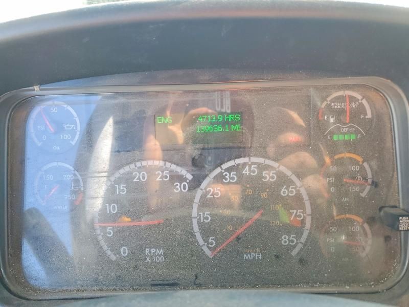 2016 Freightliner Business Class M2 BOX Truck