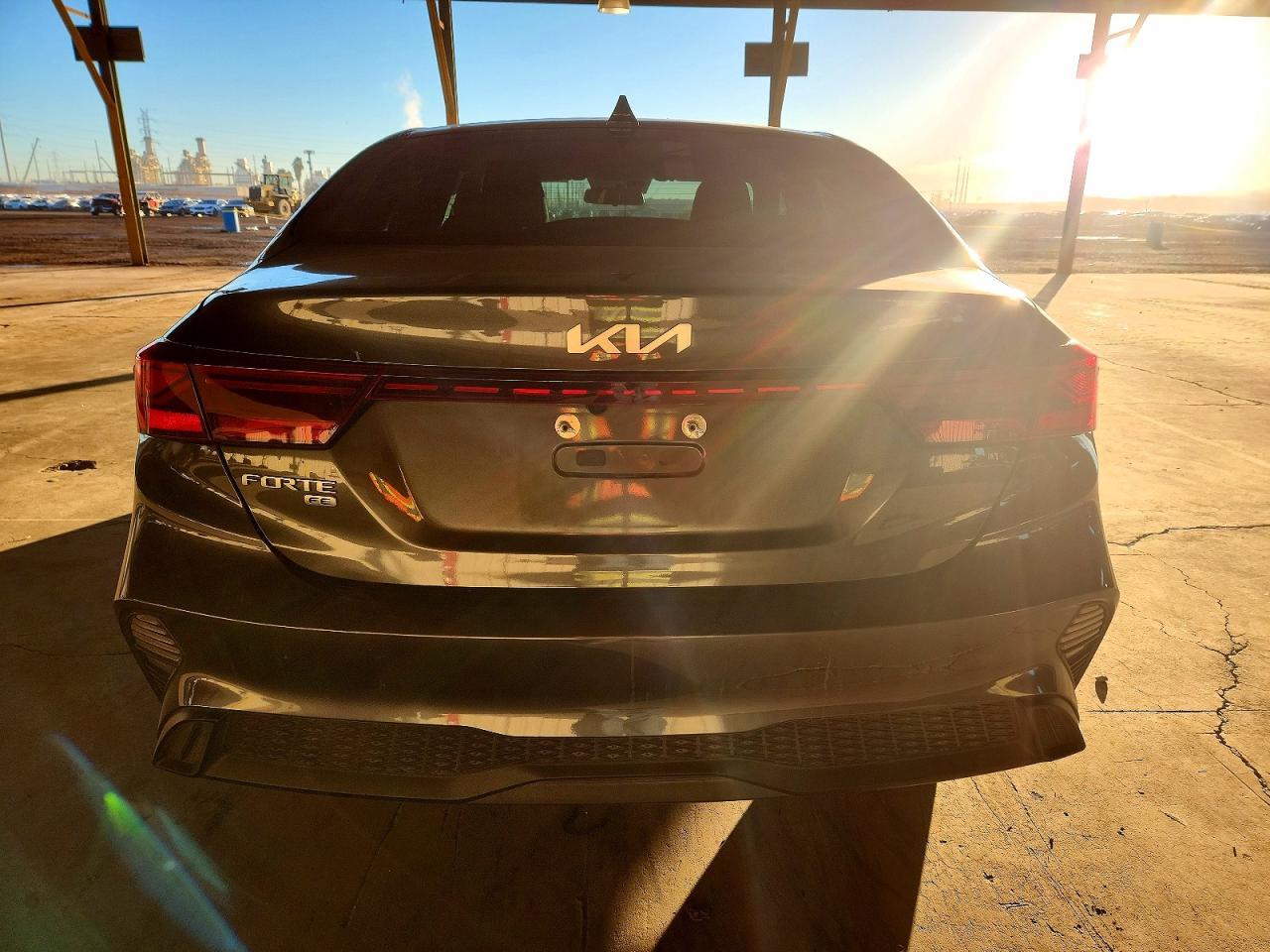 2022 KIA Forte fe
