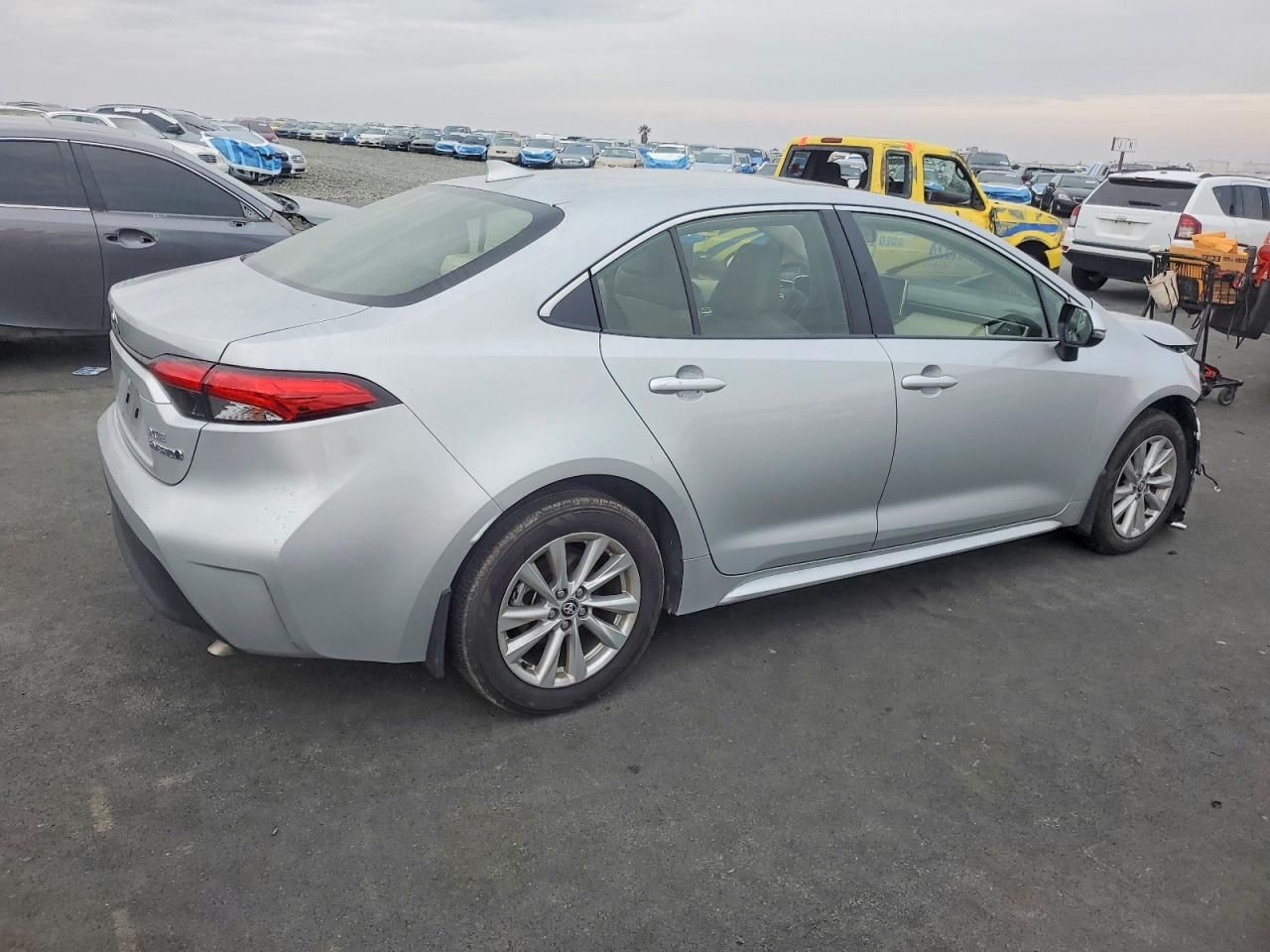 2023 Toyota Corolla le