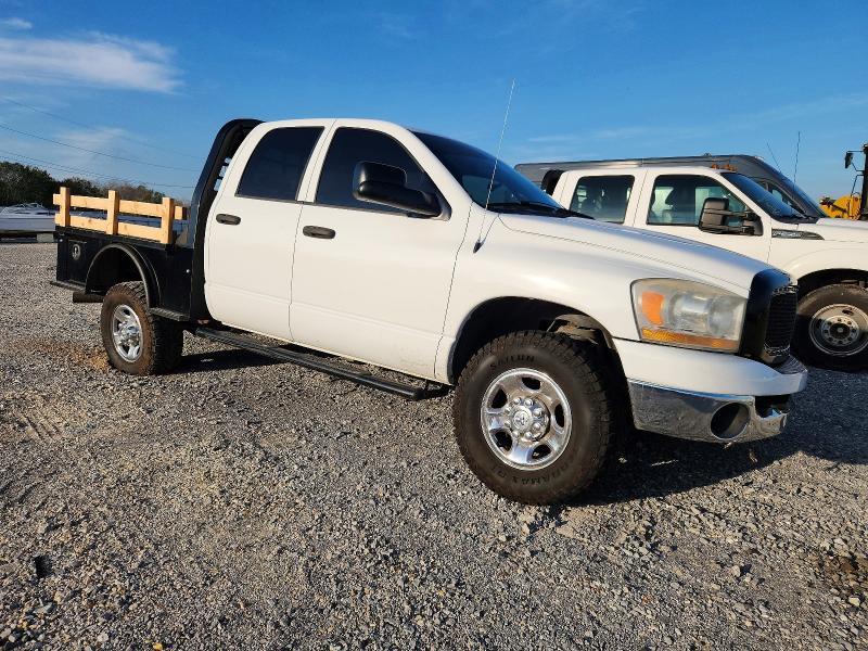 2006 Dodge RAM Flatbed Truck