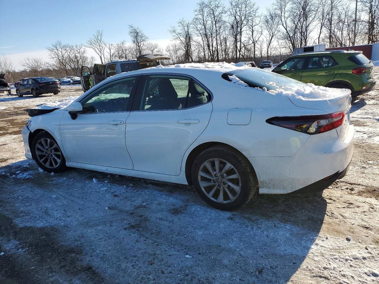 2023 Toyota Camry le