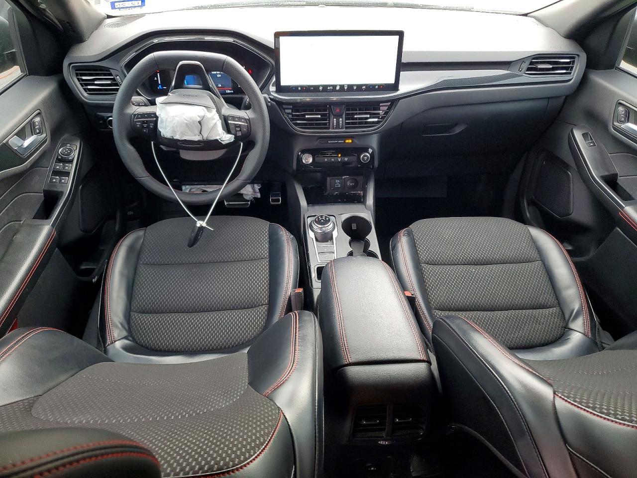 2023 Ford Escape st Line