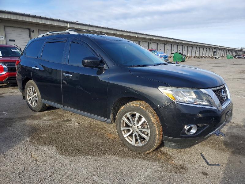 2016 Nissan Pathfinder sv