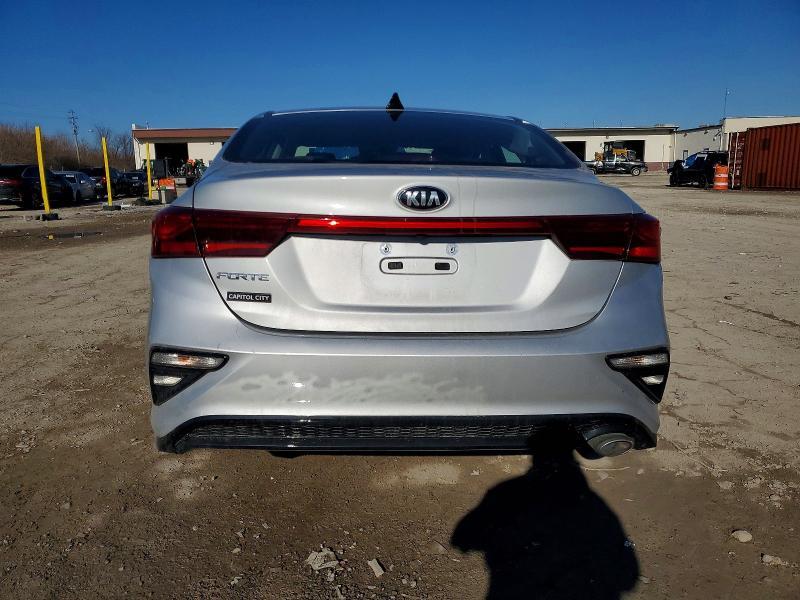 2021 KIA Forte fe