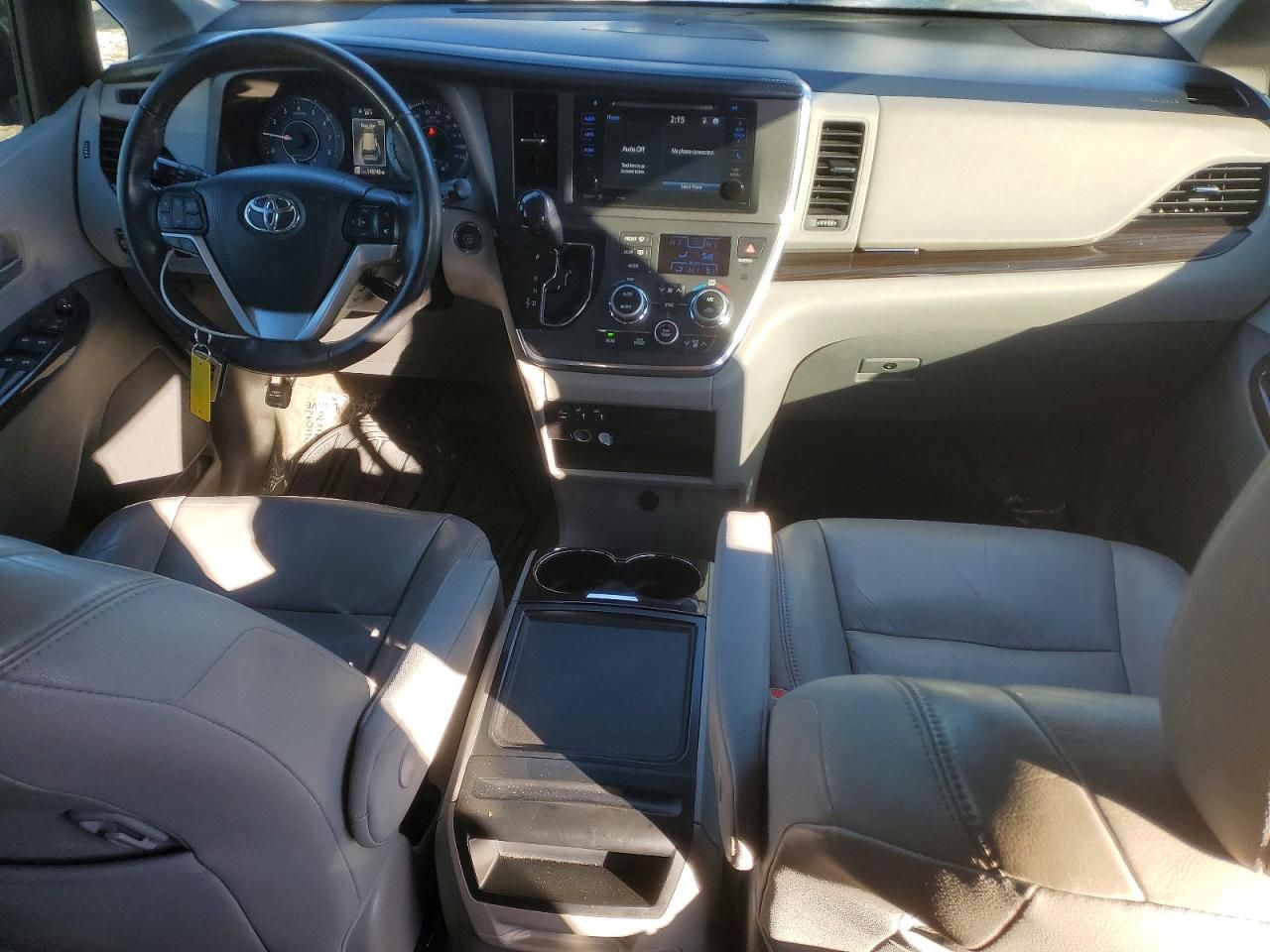 2017 Toyota Sienna xle