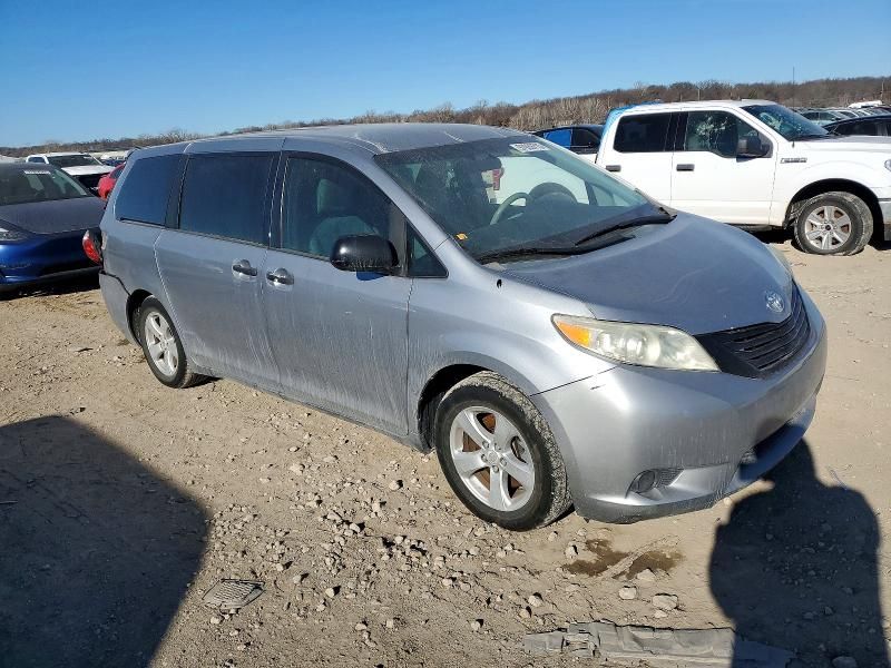 2013 Toyota Sienna