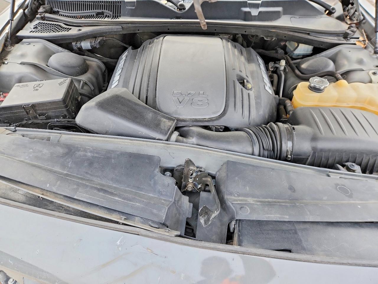 2018 Dodge Challenger r