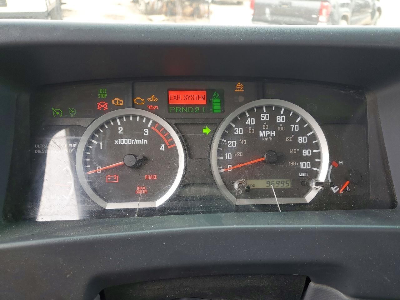 2015 Isuzu NPR HD BOX Truck