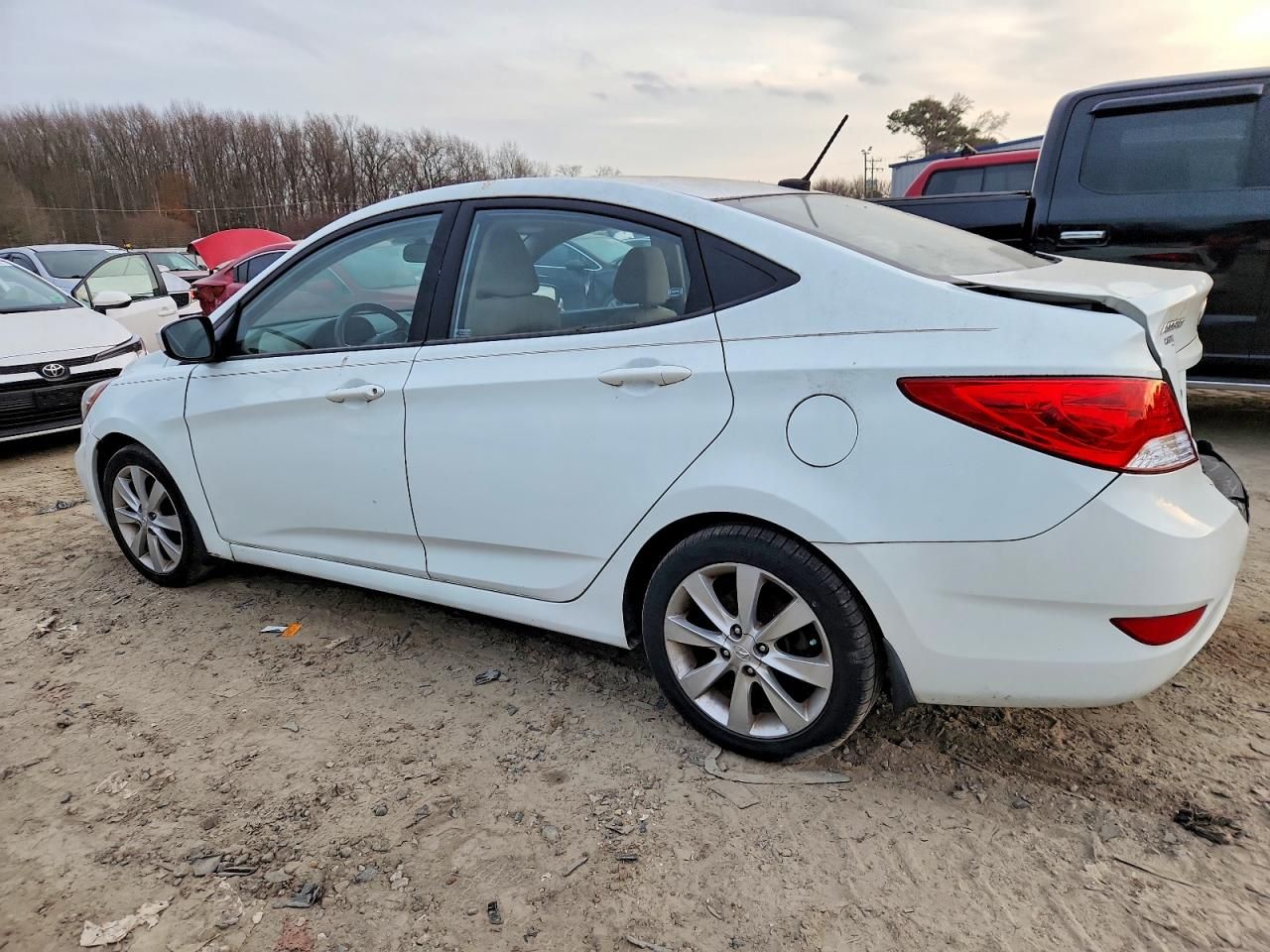 2012 Hyundai Accent gls