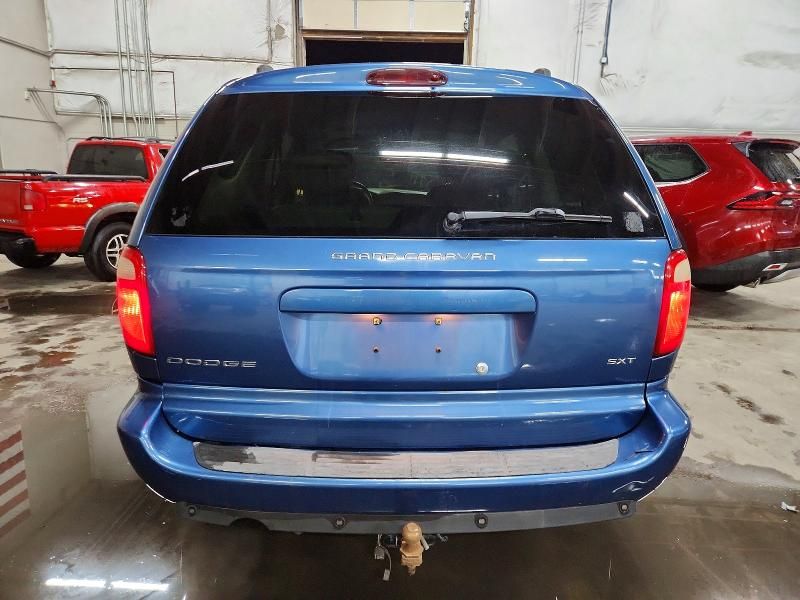 2005 Dodge Grand Caravan sxt