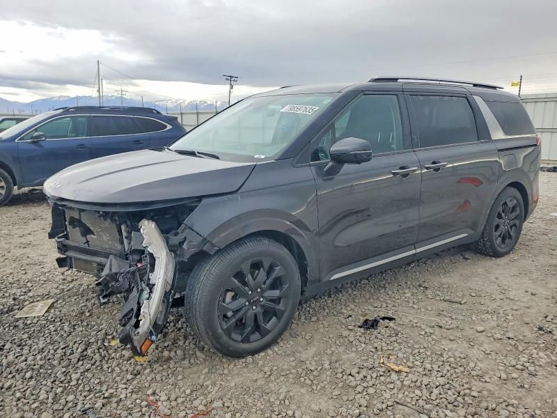 2023 KIA Carnival sx