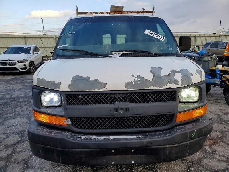 2011 Chevrolet Express 2500 Utility / Service van