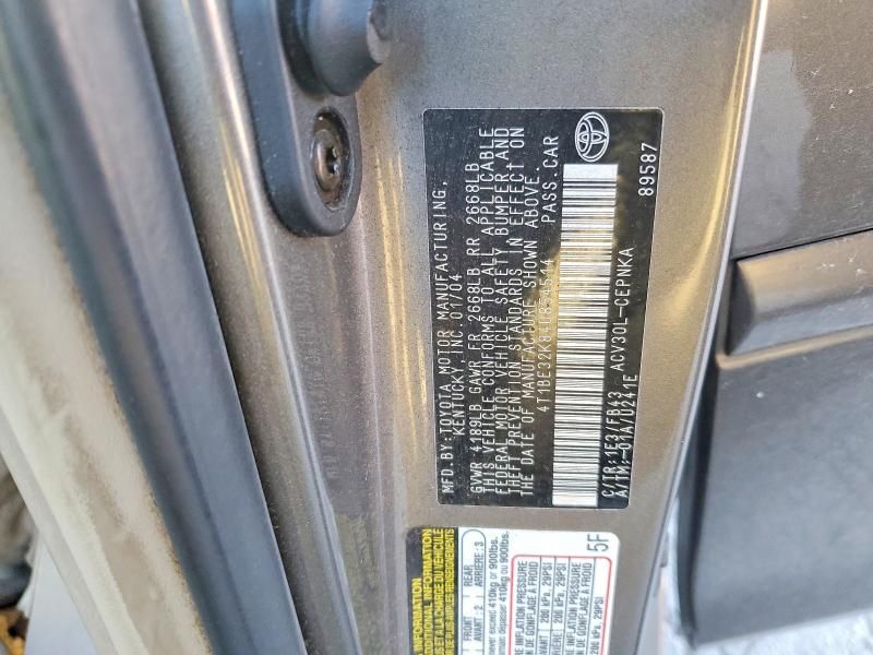 2004 Toyota Camry le