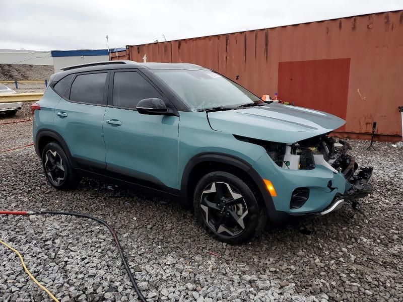 2025 KIA Seltos s