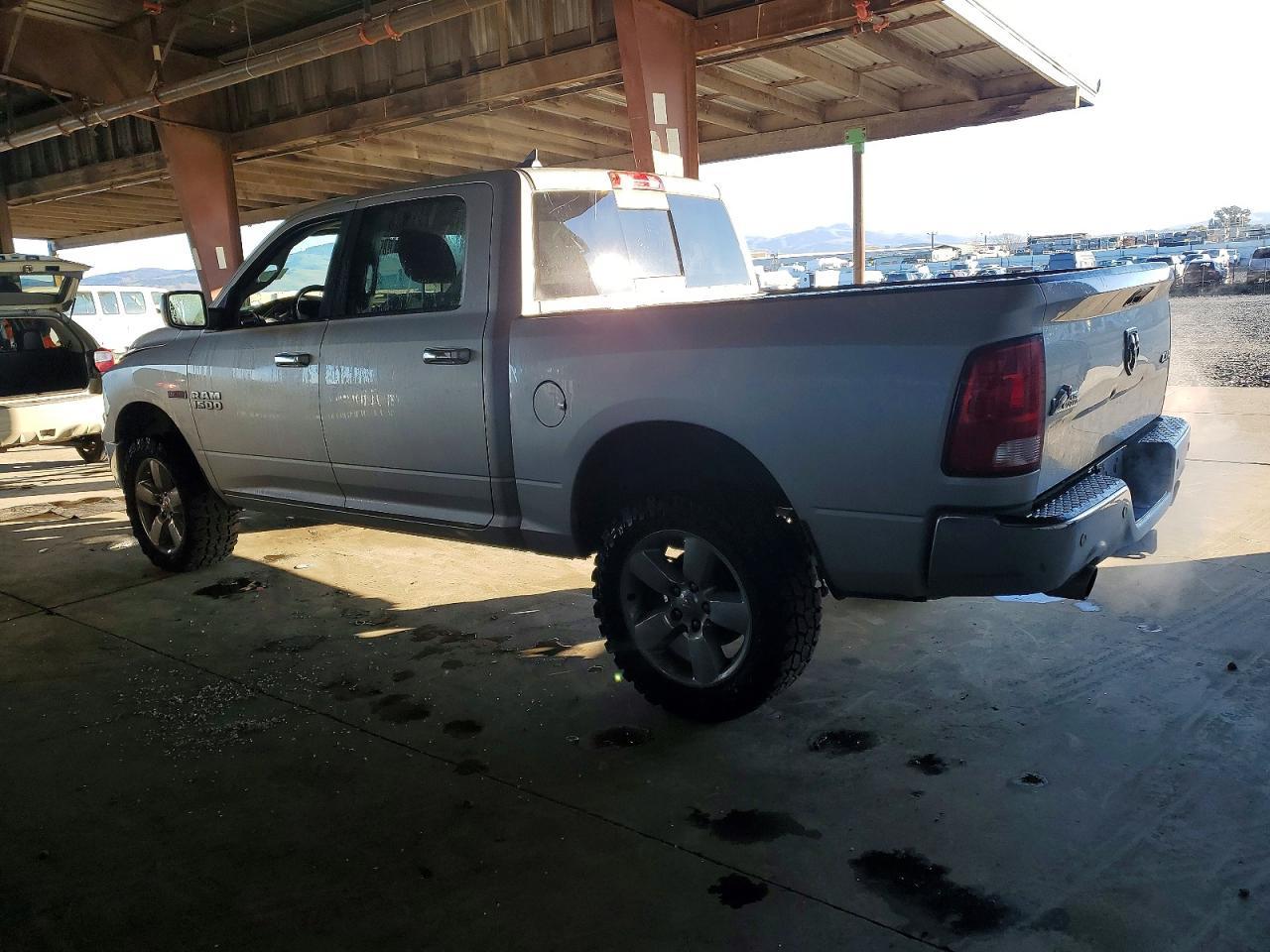 2015 Dodge RAM 1500 SLT
