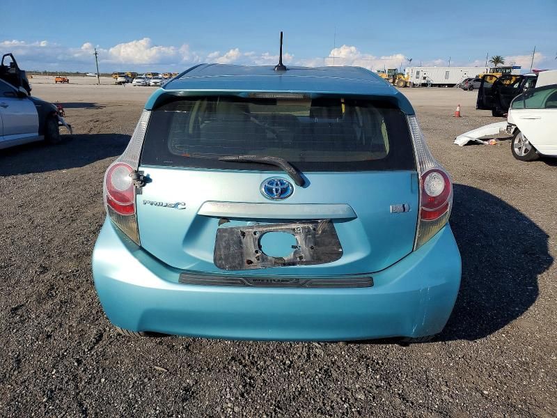 2013 Toyota Prius c