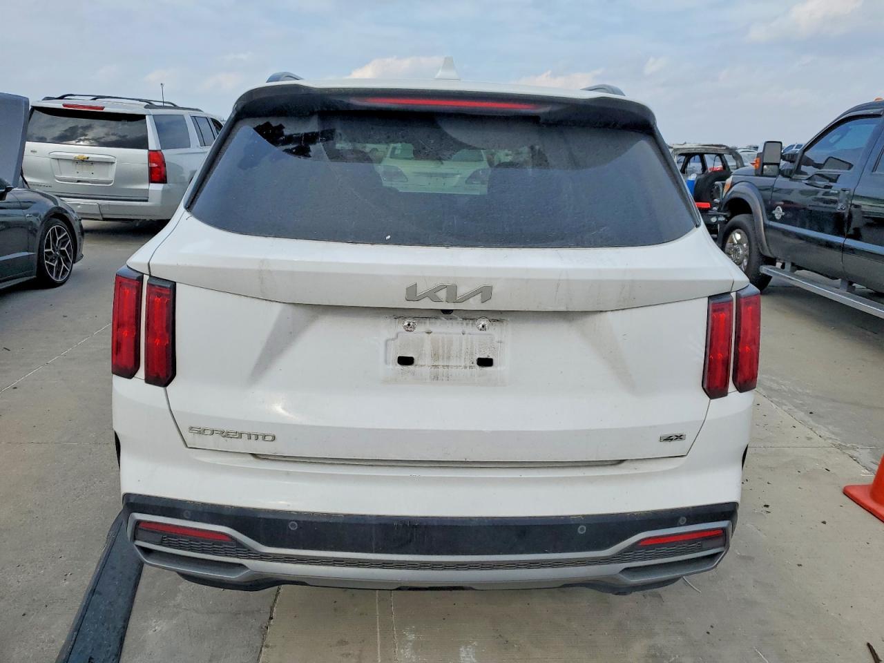 2023 KIA Sorento sx