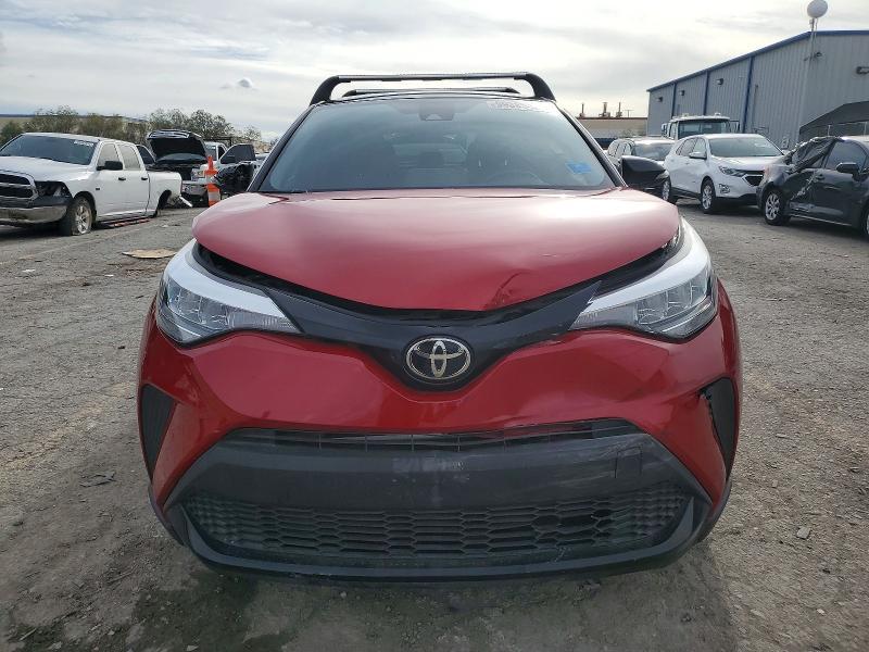 2021 Toyota C-hr xle