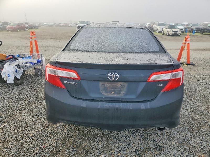2014 Toyota Camry se