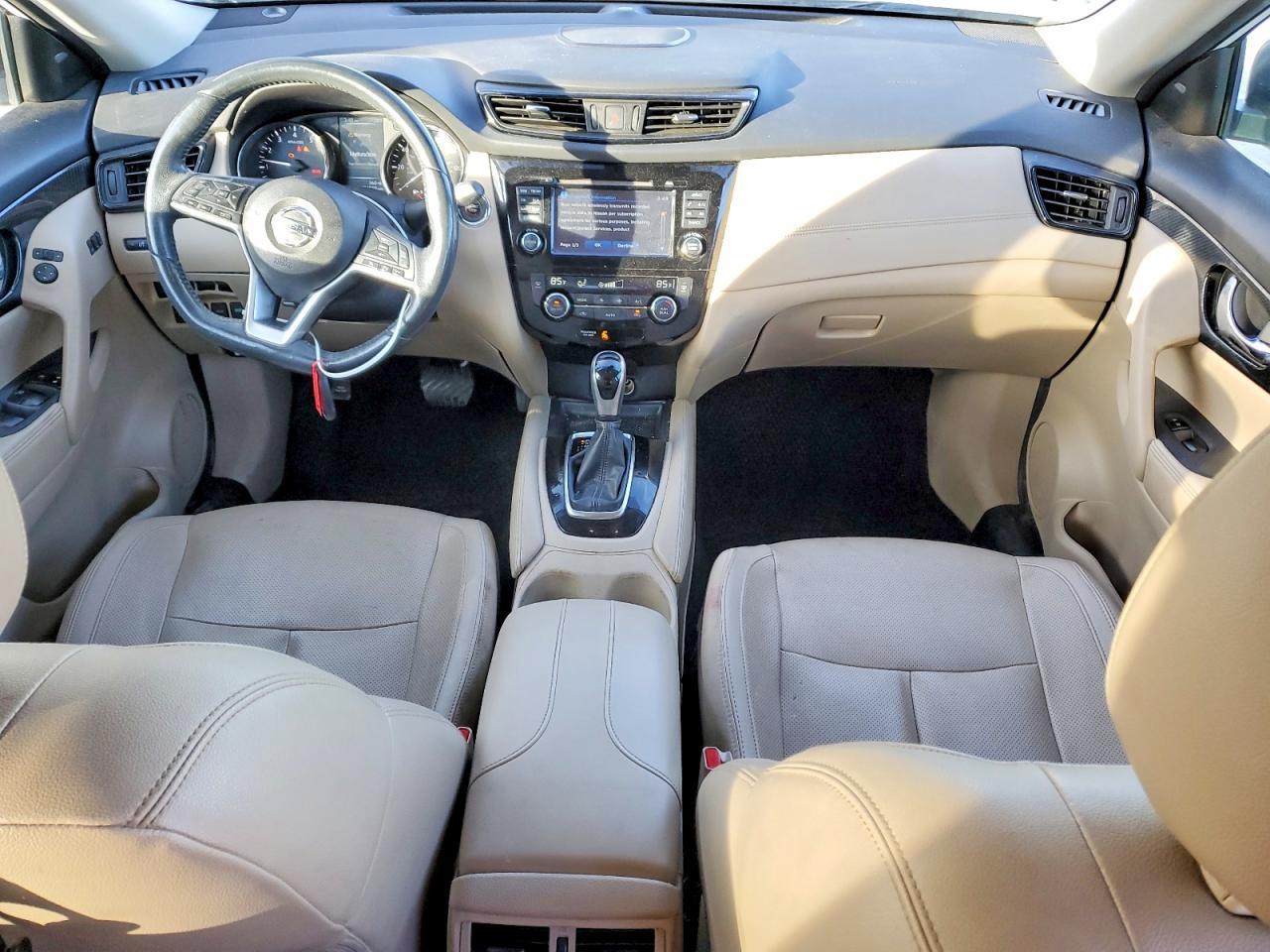 2017 Nissan Rogue sv